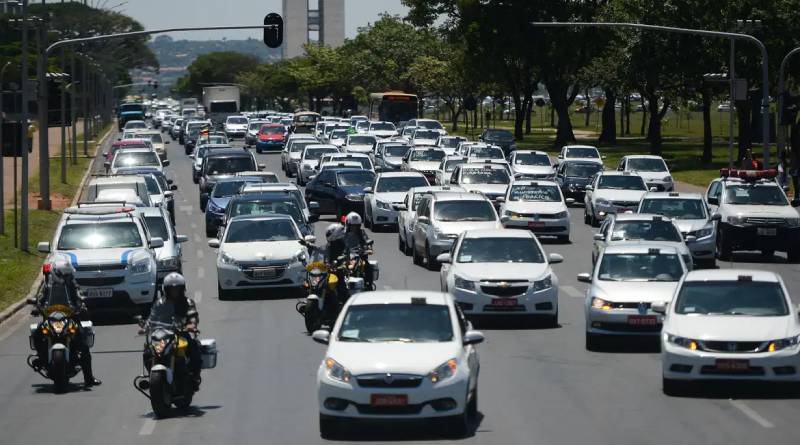 Crédito para carros de aplicativo tem teto elevado para R$ 200 mil