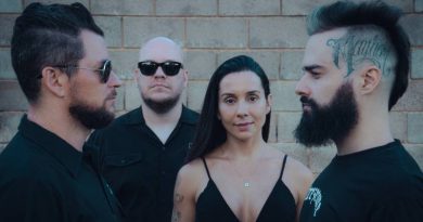 Larissa e os Pexe lançam clipe de “Artifícios e Resquícios” e celebram 20 anos de trajetória