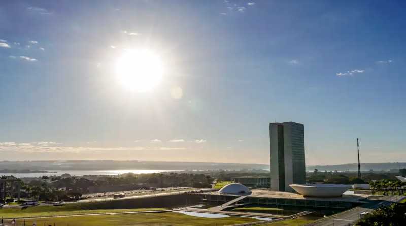 Congresso vota nesta semana fim da escala 6×1 e “taxa das blusinhas”